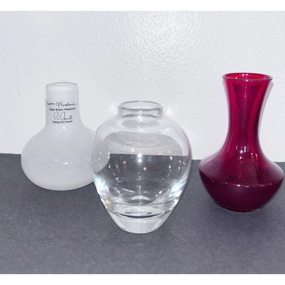 3 Bud Vases Red White Glass